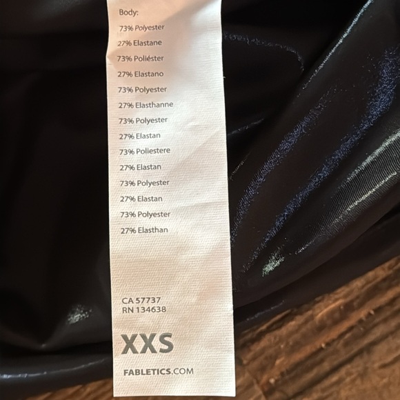 Fabletics Anywhere Shine Motion365+ Split Hem Legging - Picture 10 of 13